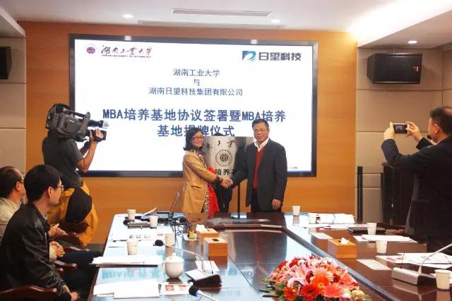 邵东县宋家塘双喜婚庆服务中心,婚庆策划,婚车服务,气模拱门,庆典服务,宴会服务 邵东县宋家塘双喜婚庆服务中心,婚庆策划,婚车服务,气模拱门,庆典服务,宴会服务