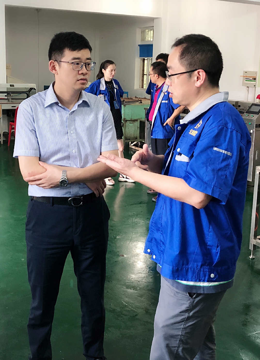 中欧在线客服,宏明日望,株洲电子科技,湖南电容器,株洲电容器,电容器 中欧在线客服,宏明日望,株洲电子科技,湖南电容器,株洲电容器,电容器