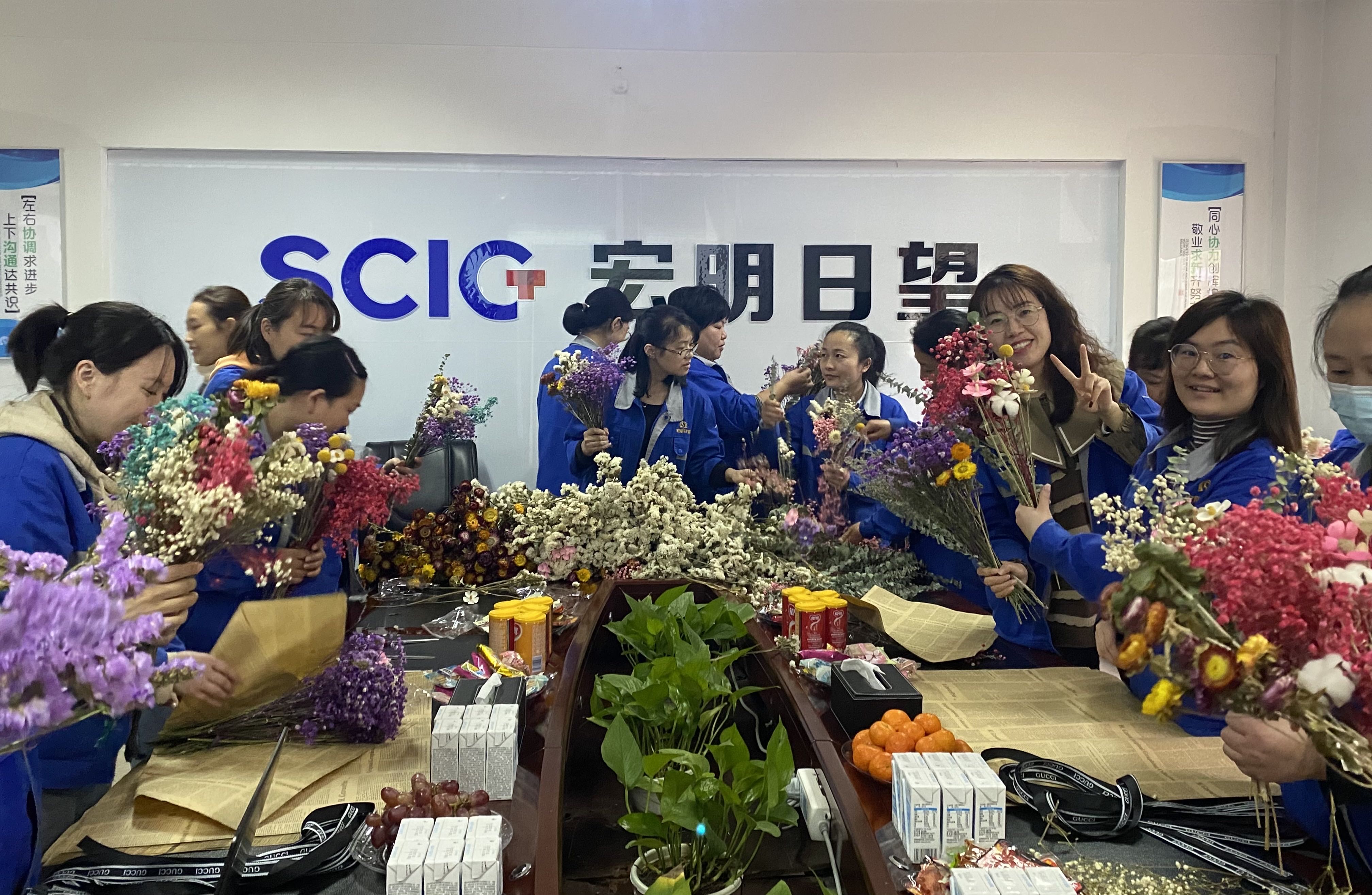 中欧在线客服,宏明日望,株洲电子科技,湖南电容器,株洲电容器,电容器 中欧在线客服,宏明日望,株洲电子科技,湖南电容器,株洲电容器,电容器